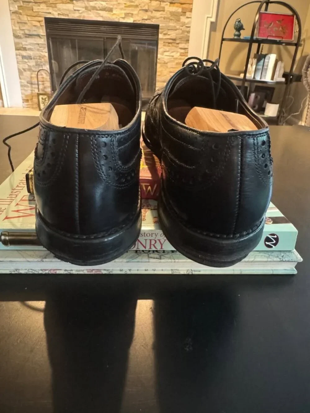 Allen Edmonds McAllister Black Wingtip Oxford Dress Shoes — Men’s 11.5 D